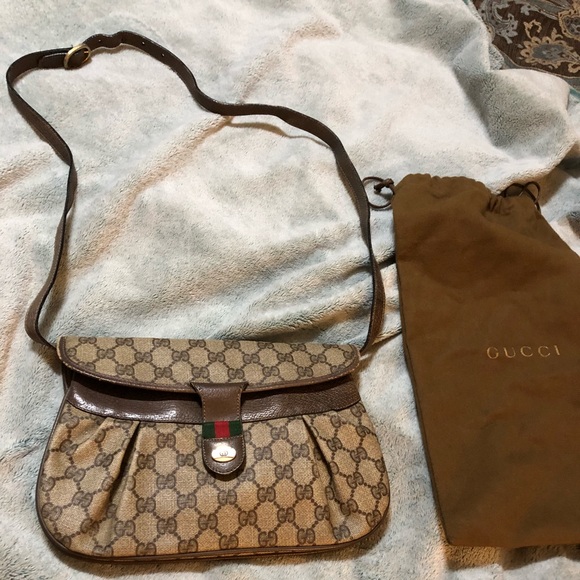 Authentic Gucci classic vintage crossbody